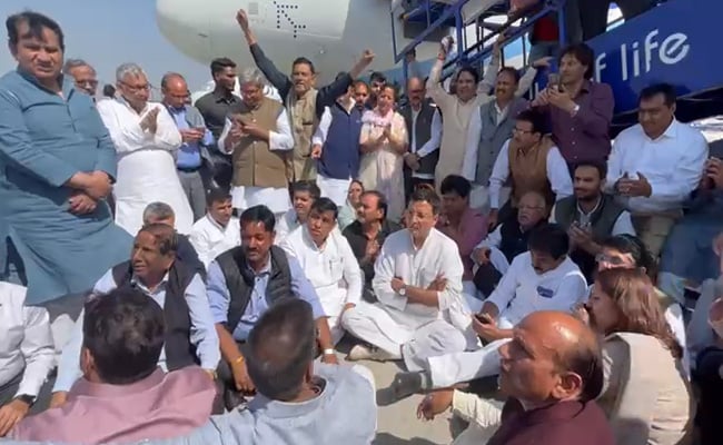 Live Updates: Congress?s Pawan Khera Arrested By Assam Cops After Being Deplaned