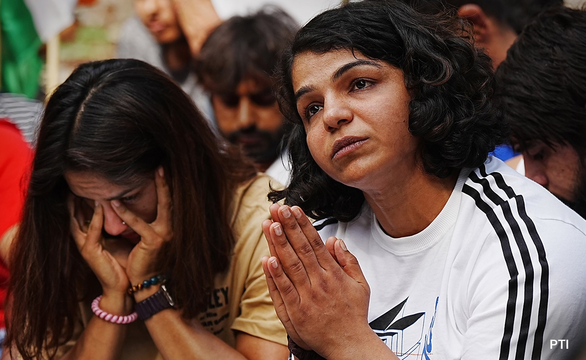 ?Don?t Make Liars Out Of Us?: Protesting Wrestlers Break Down, Demand Justice