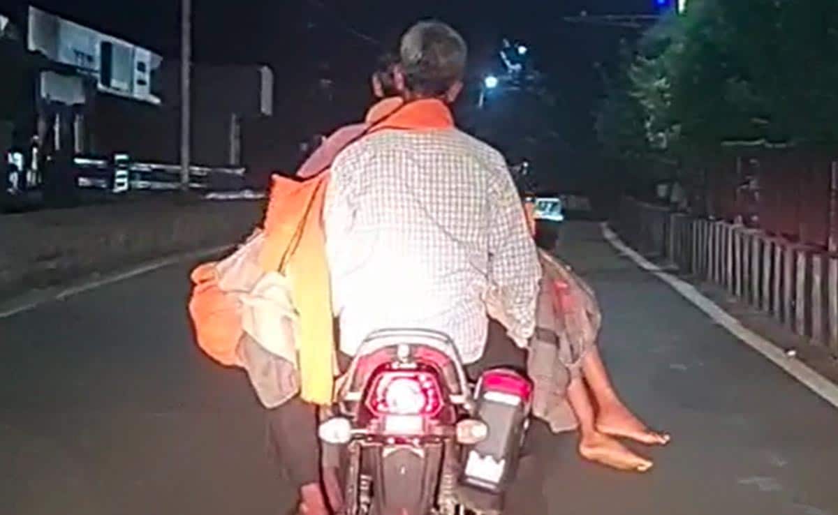 Father Takes Teens Body Home On Bike After Hospital Denies Ambulance