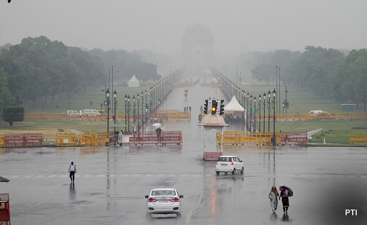 Light Rain, Thunderstorms Likely In Delhi Today: Weather Office