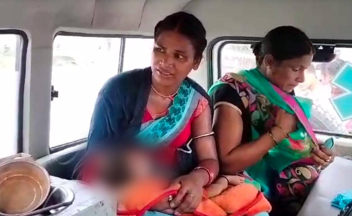 Child In Arm, Woman Stuck In Ambulance For 1 Hour On Nitish Kumar Convoy Route