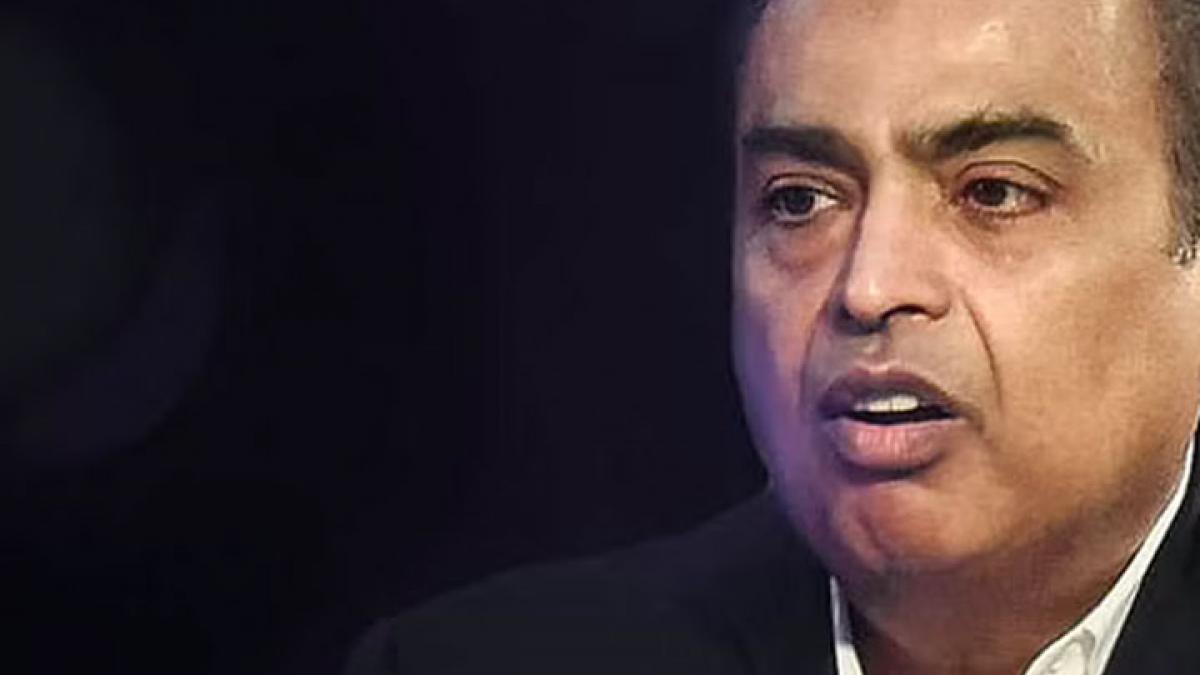 टॉप 10 से बाहर हुए अंबानी!