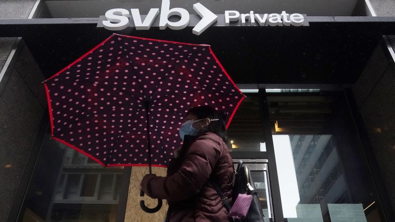 Opinion: The SVB collapse doesn?t have to be the first in a chain of many | CNN