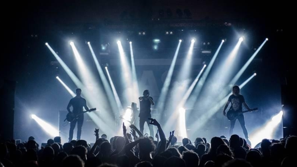 Backstreet Boys, Van Gogh 360 to IPL DC vs CSK match: Things you cant miss this summer in Delhi