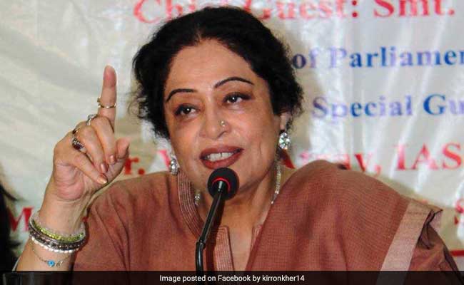 Congress, AAP Slam BJP?s Kirron Kher Over ?Laanat Hai? Remark For Voters