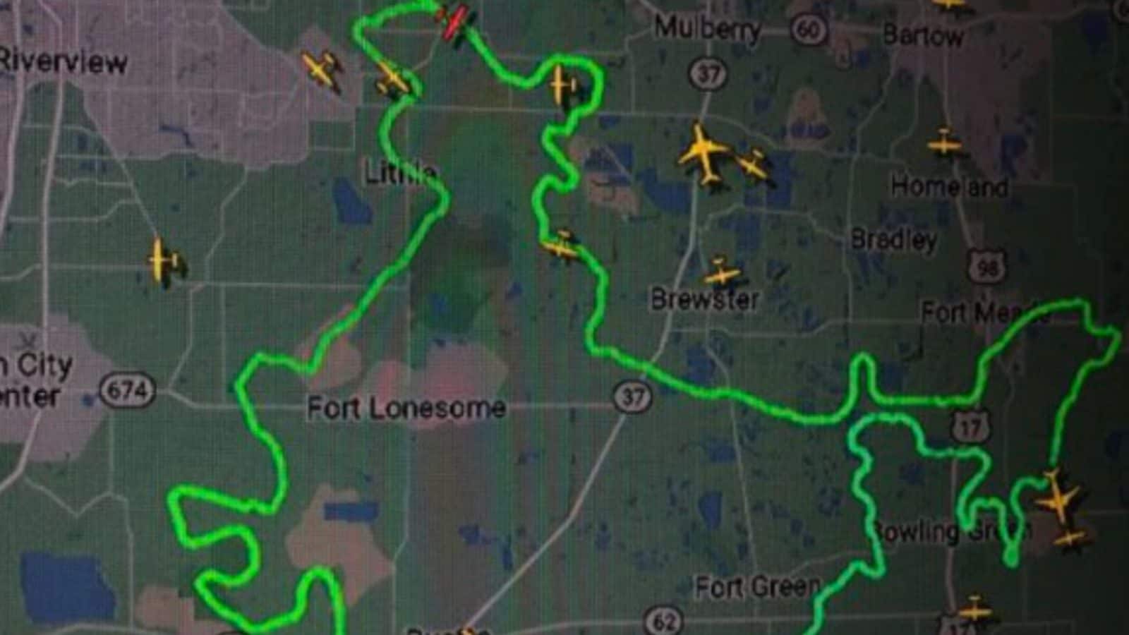 YouTuber Gaurav Taneja Draws Largest Map of India By Flying Plane on Republic Day