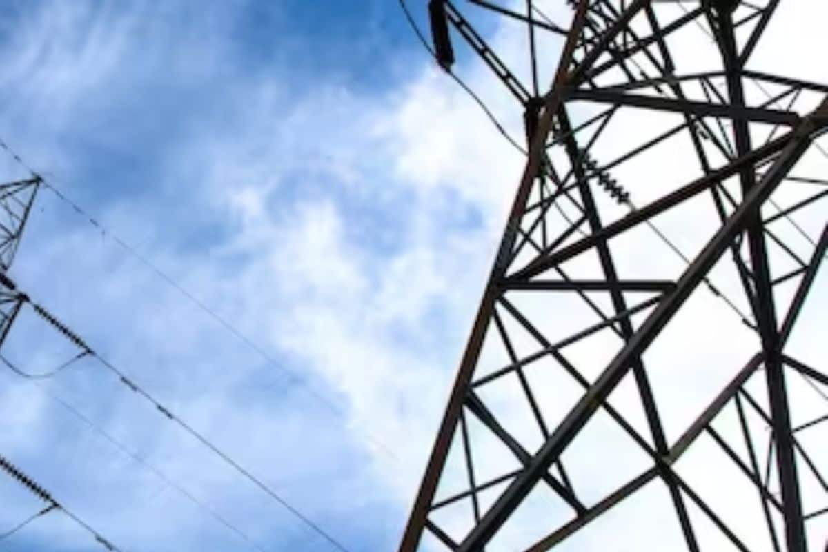 Delhis Summer Peak Power Demand Likely to Be 8,100 MW; Minister Asks Discoms to Tie Up for Extra Power