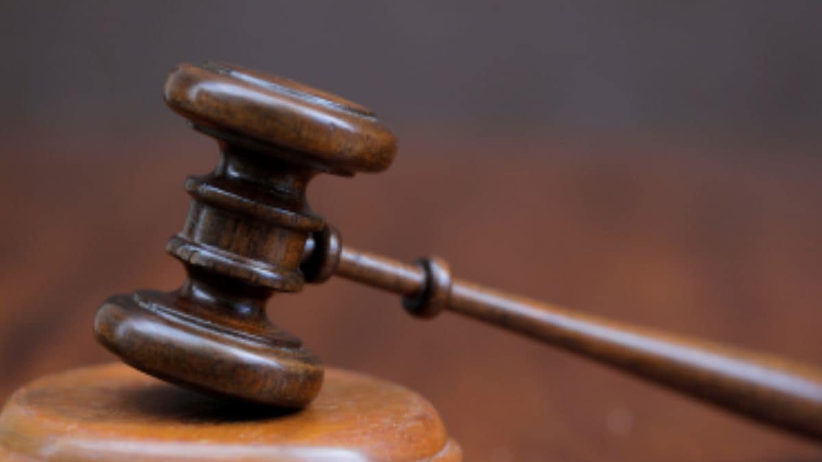 Bombay HC Directs Maharashtra Govt to Ask Educational Institutions to Allow Retrospective Change of Name And Gender for Trans Persons