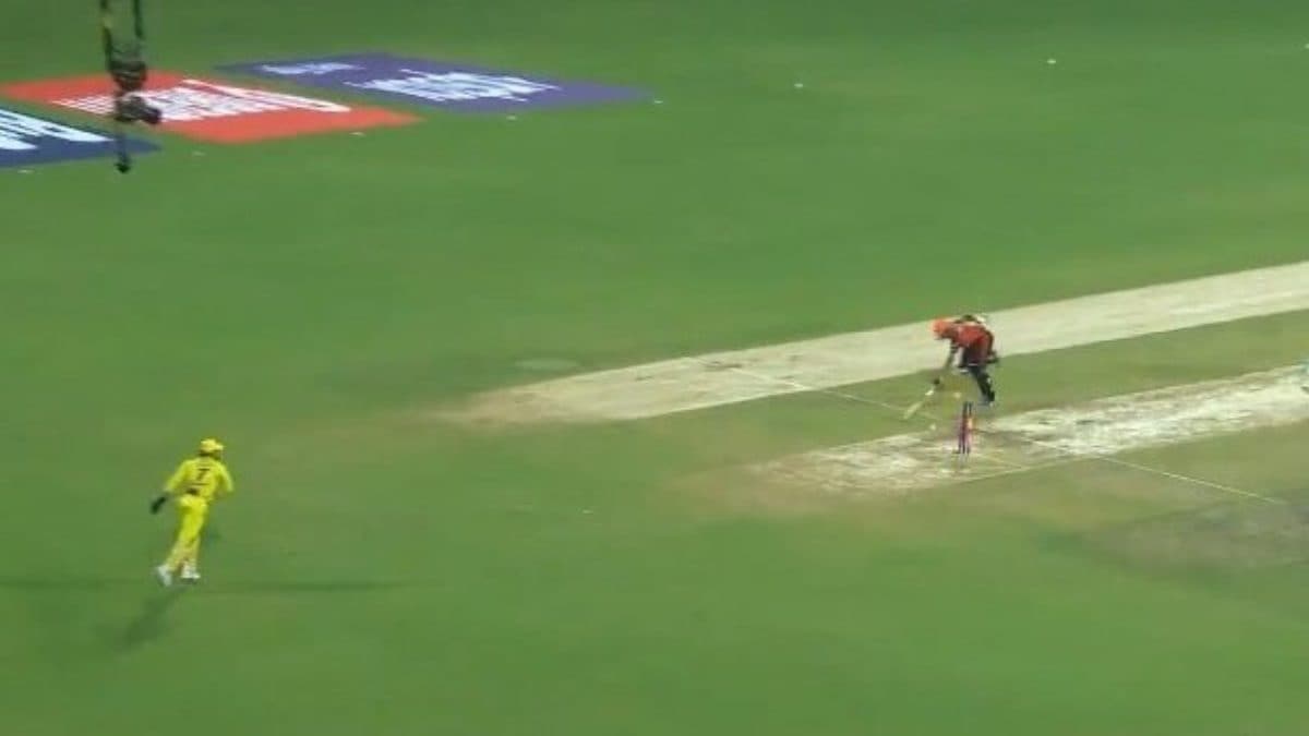 WATCH: MS Dhoni Removes Dhruv Jurel With Stunning Bullseye Throw, Fans Says Age is Just a Number