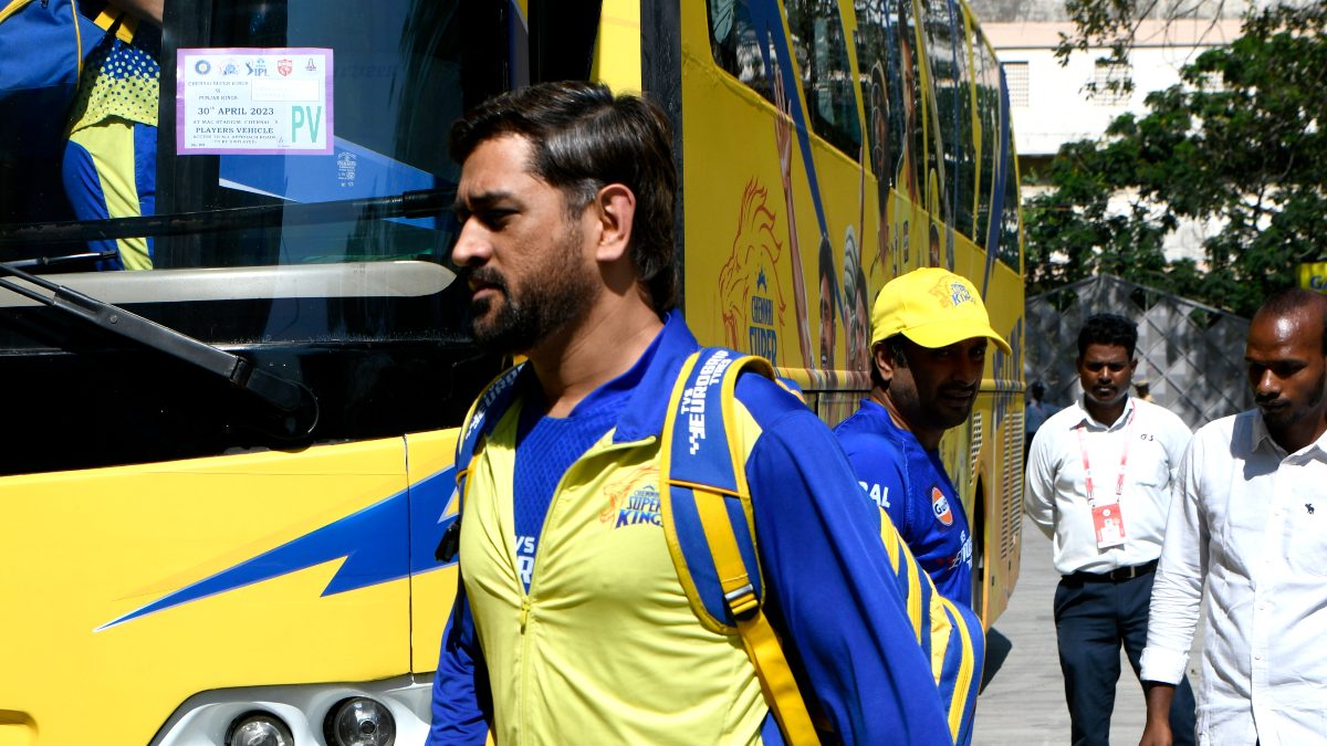 Not to be Exposed a Lot..: MS Dhoni Reveals Why Intelligent CSK Arrived Late Ahead of Punjab Game