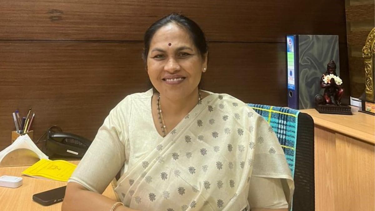 Opposition Alliance ?INDIA? New Version of East India Company, Claims BJP Leader Karandlaje ? News18