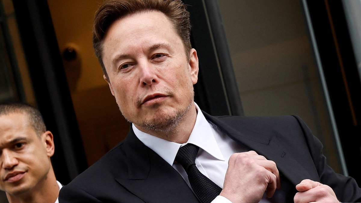 Elon Musk Seeks to Reassure Advertisers with Twitter?s New Content Moderation Policy