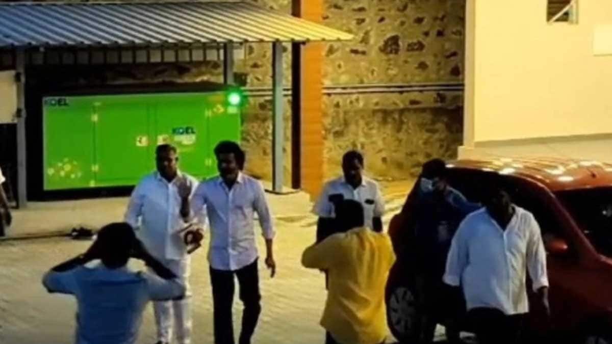 Thalapathy Vijay Lauds Members Of Vijay Makkal Iyakkam For Their Dedicated Service