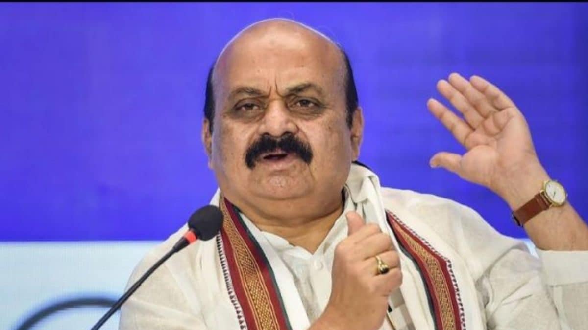 Ex-Ktaka CM Bommai Slams Siddaramaiah Govt for Not Rolling Out Cong Poll Guarantees on First Day