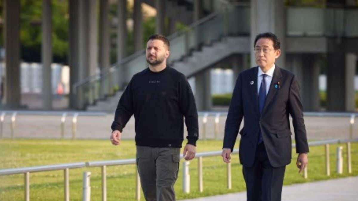 Ukrainian Prez Zelensky Compares Bakhmut Total Destruction to Hiroshima in 1945