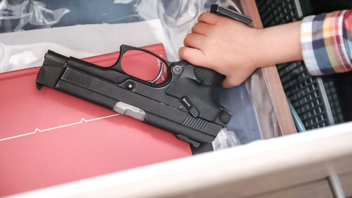 Toddler Accidentally Fires His Mother?s Gun in Walmart, Woman Detained ? News18