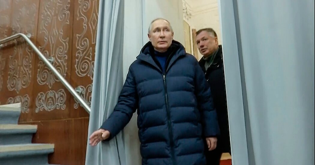 Video: Putin Visits Mariupol in First Trip to Russian-Occupied Territory