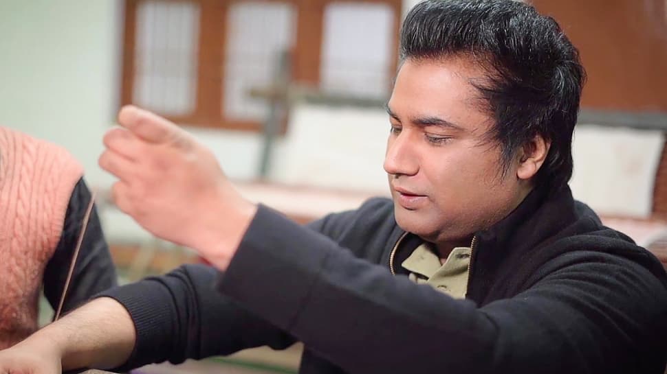 Check Out Ritesh Rawal?s Journey To Rediscover The Beauty Of Zardozi Embroidery