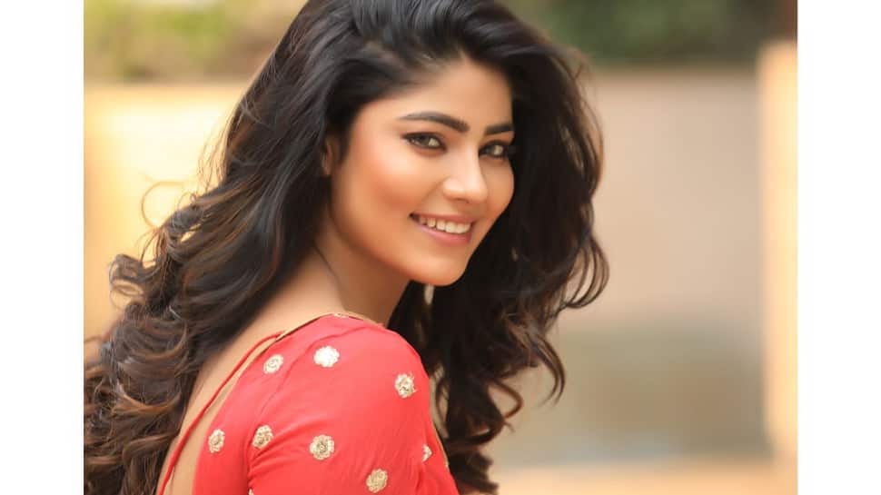 From Dreaming Of Acting To Becoming A Self-Made Talent, Ayra Bansal Has Come A Long Way