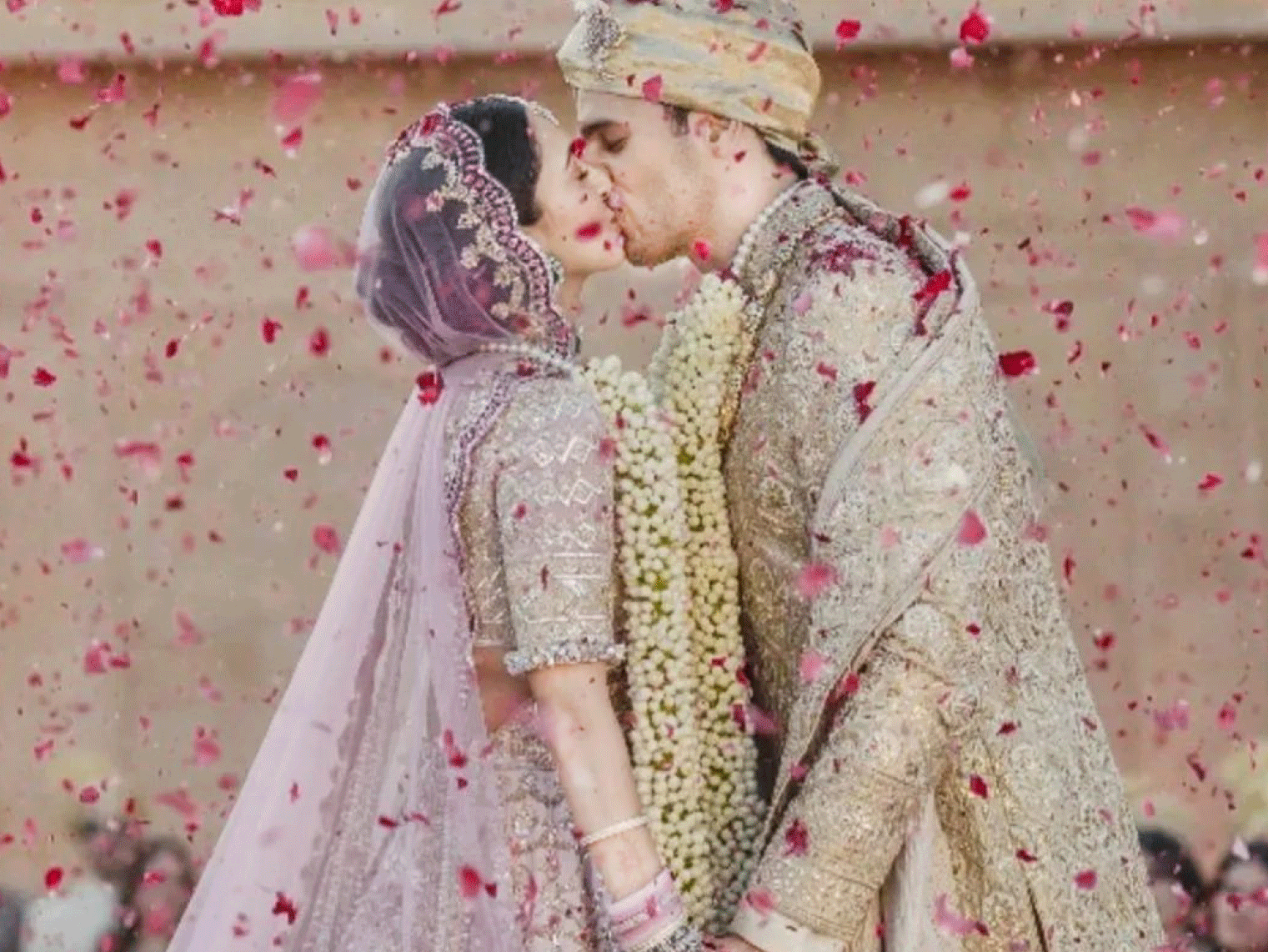 Streaming rights of Bollywood weddings are sold in crores: Nayantara has sold rights for 25 crores, Priyanka has sold rights for 18 crores, OTT platforms and magazines show interest