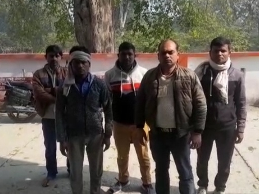 The girl was playing outside the house, the police detained the driver.  The girl was playing outside the house, the police detained the driver