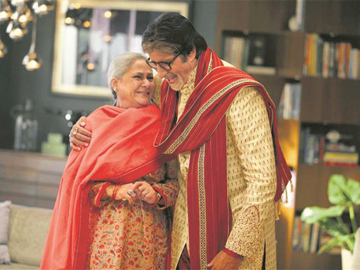 Bomb threat received at Amitabh-Dharmendras house: Nagpur control room receives call from unknown person, bomb squad investigates house