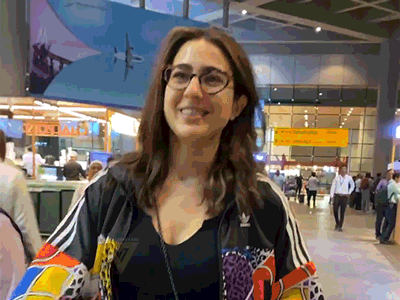 Sara Ali Khan returned from Cannes: seen in a sporty look, took selfie with fans at the airport