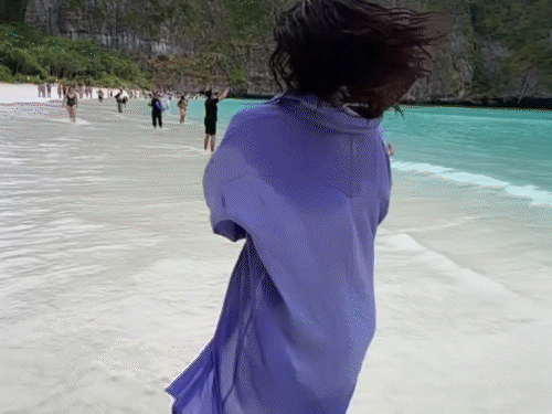 Shahnaz Gill shared the video of Thailand trip: lots of fun on the beach, fans told cute