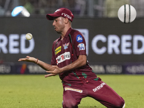 Rinku Singh hit a 110-meter six: Bishnoi caught Gurbajs catch in 3 attempts, giving life to De Kock due to no appeal;  View Moments